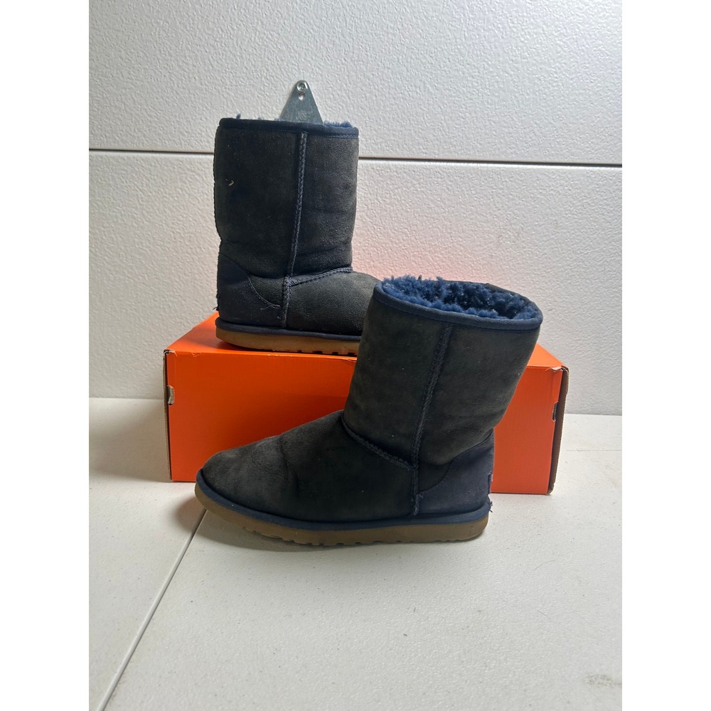 UGG Classic Short Boot Navy Blue Size 6 #3131